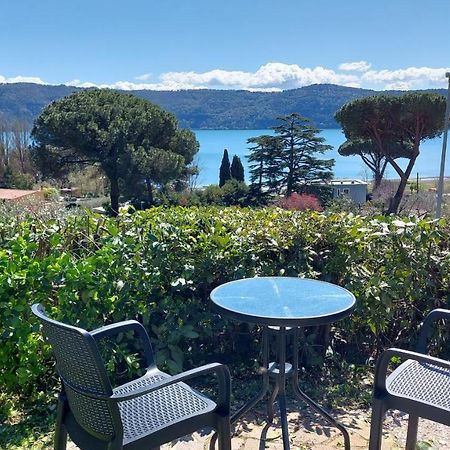 Bed&Breakfast "Fiorella" Sul Lago Castel Gandolfo Luaran gambar