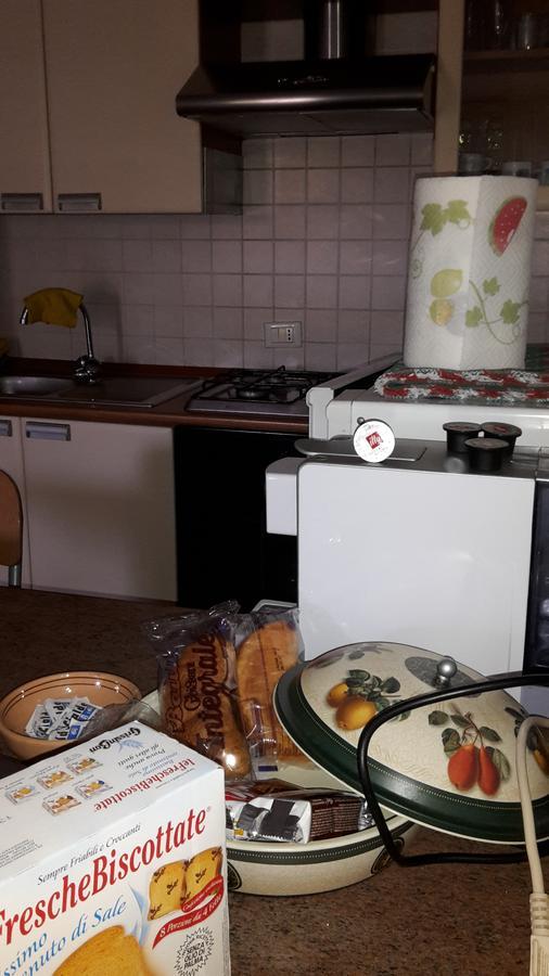 Bed&Breakfast "Fiorella" Sul Lago Castel Gandolfo Luaran gambar